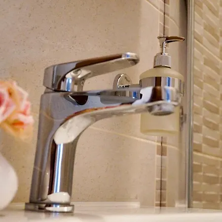 Nora Wine House * ספליט