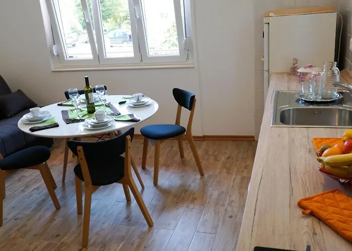 Nora Wine House 스플리트